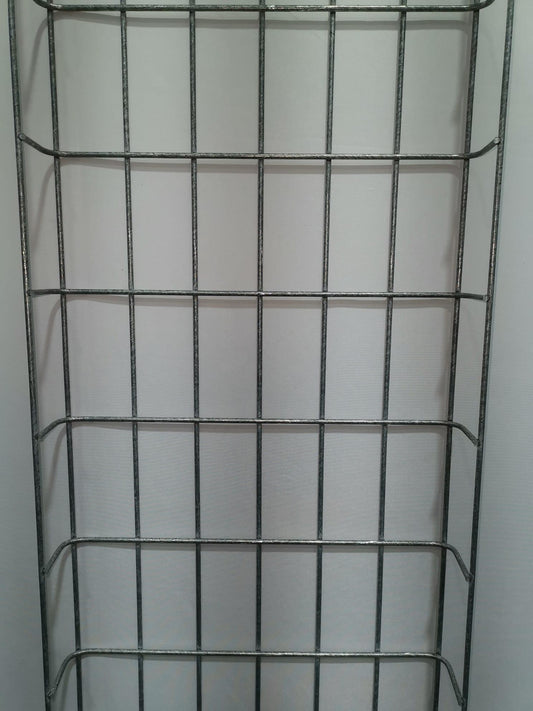 Longitud de la canaleta 29 cm, profundidad 5 cm, luz de malla 5 x 10 cm