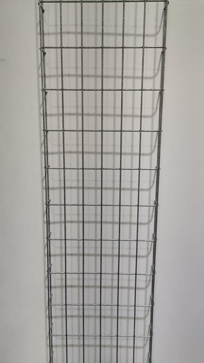 Comprimento da treliça 29 cm, profundidade 5 cm, tamanho da malha 5 x 10 cm