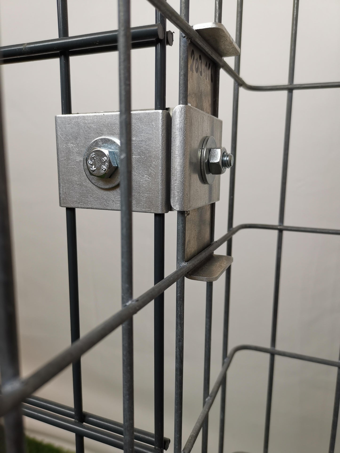 Klammer mit Zaunhalter 5 x 10 cm für Doppelstabmatte, Aluminium