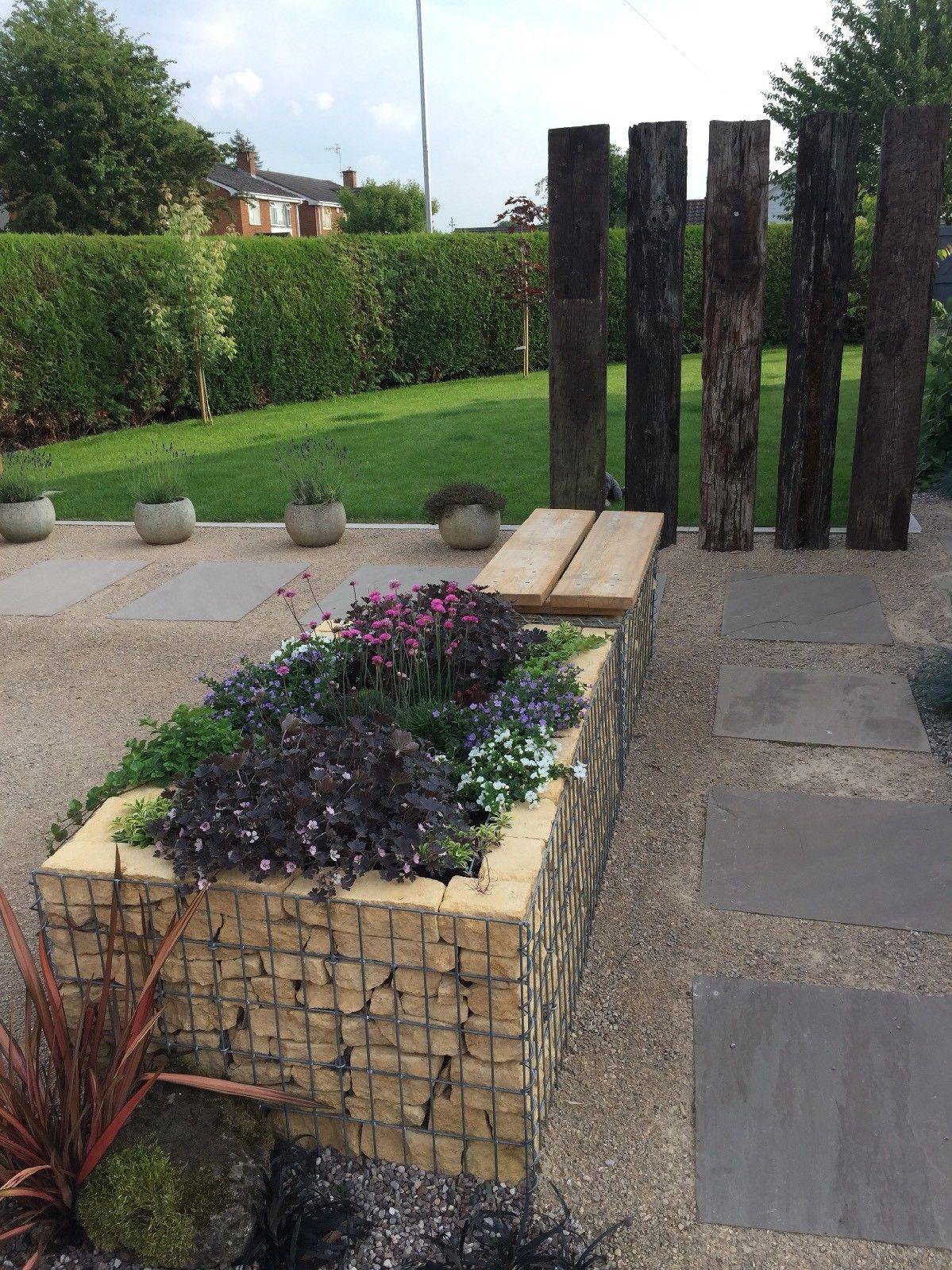 Högbädd, fyrkantig 130 cm x 50 cm x 80 cm (L x H x D), maskstorlek 5 x 10 cm, väggtjocklek 10 cm